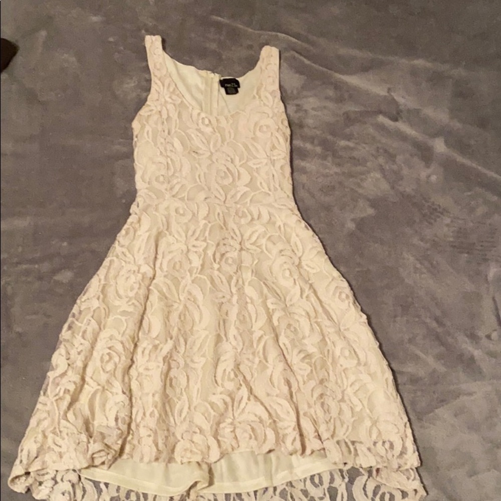 white lace dress